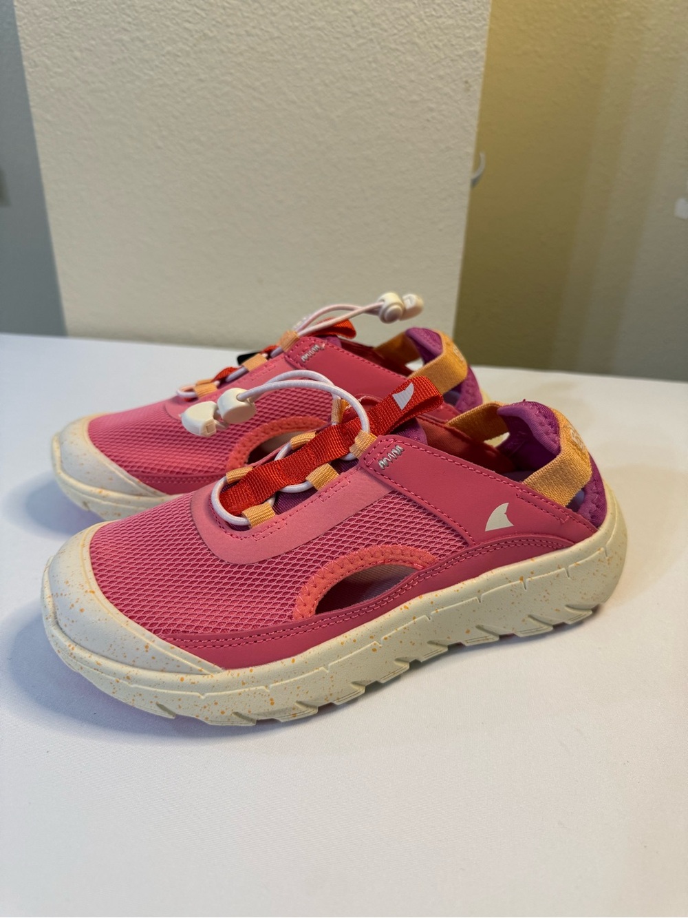 Rugged Shark Girls Pink Adventure Water Shoes Size 2 NWT